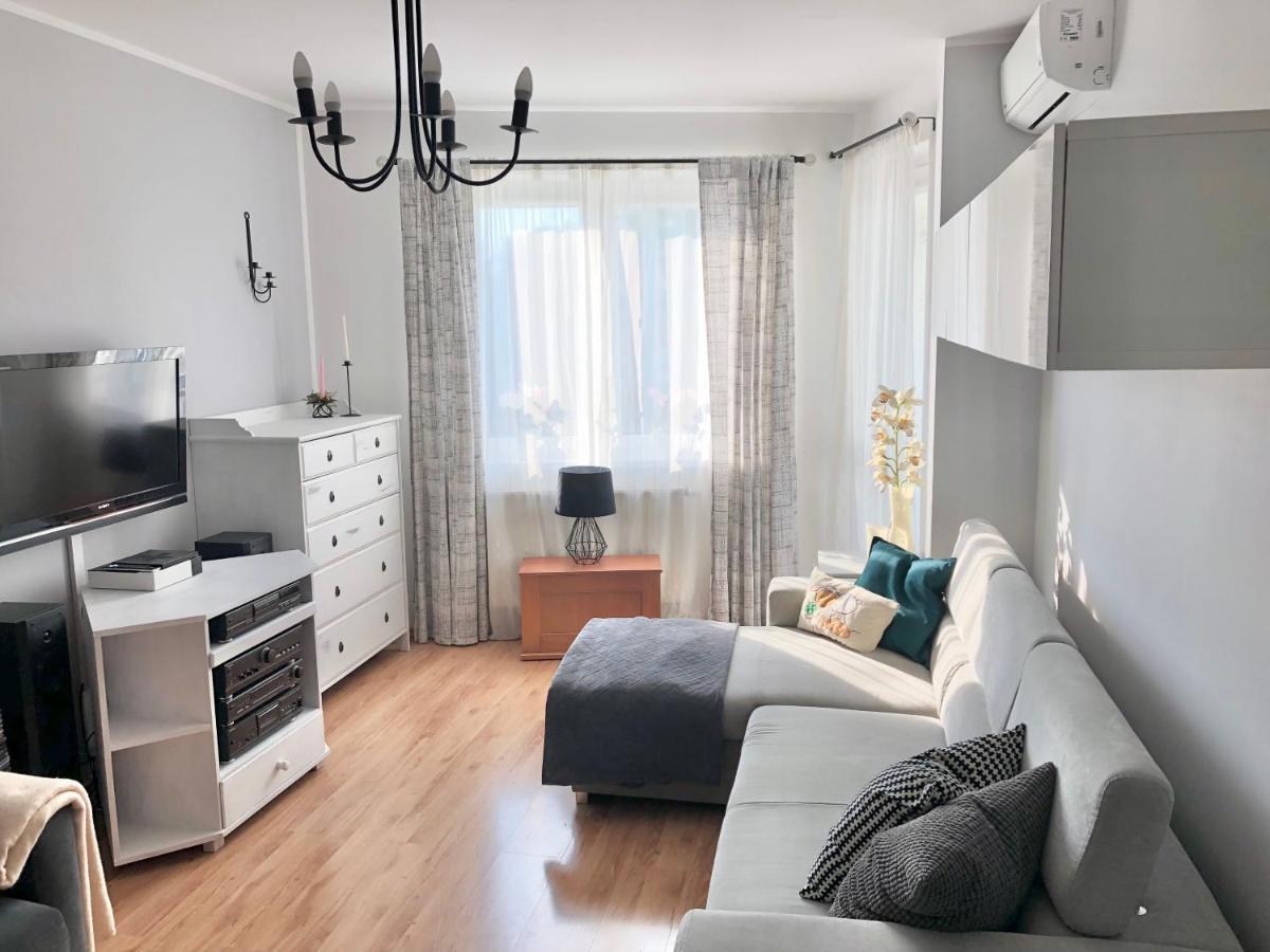Apartament Family Wroclaw Z Klimatyzacja Parking Apartment Ngoại thất bức ảnh